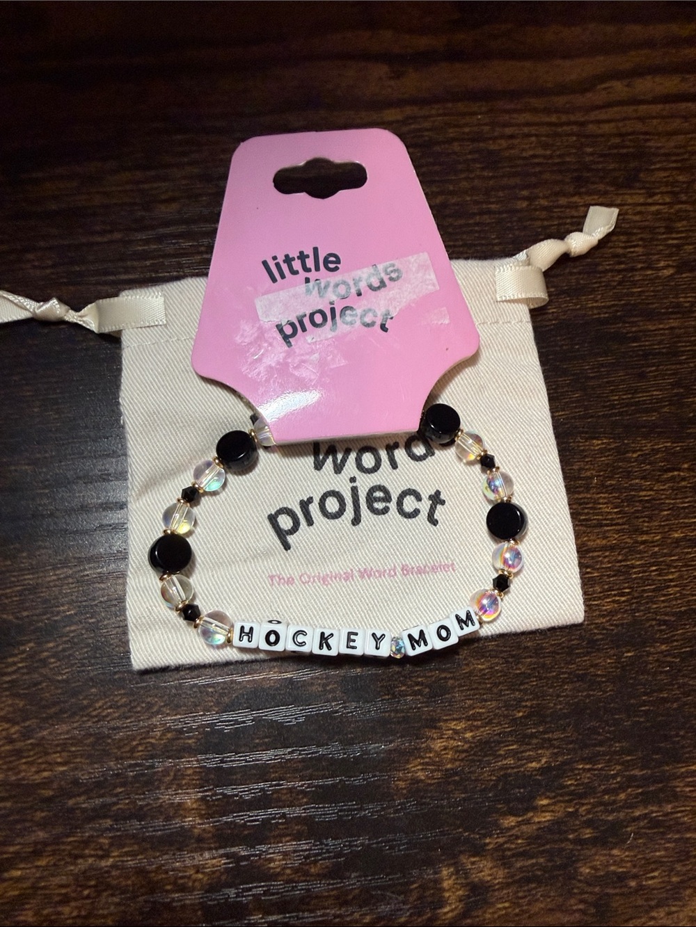 Little Words Project 'HOCKEY MOM' Beaded Stretch Bracelet - Black & Iridescent